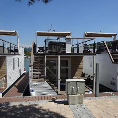 Floating House Hurrea Portorož