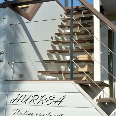 Floating House Hurrea Portorož