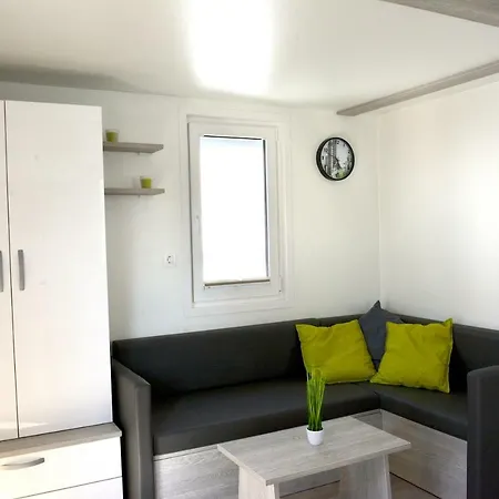 Ferienhaus Floating House Hurrea Portorož